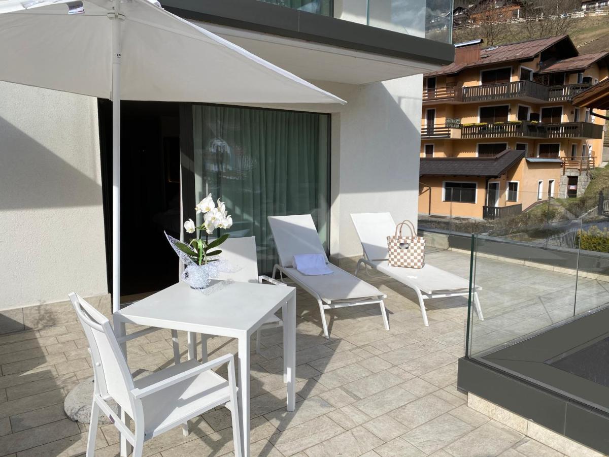 Dolomeet Boutique Hotel Pinzolo Ngoại thất bức ảnh