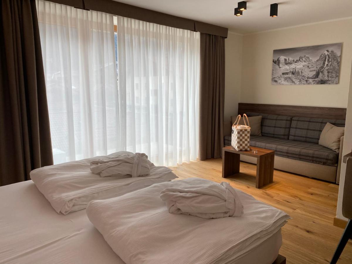 Dolomeet Boutique Hotel Pinzolo Ngoại thất bức ảnh