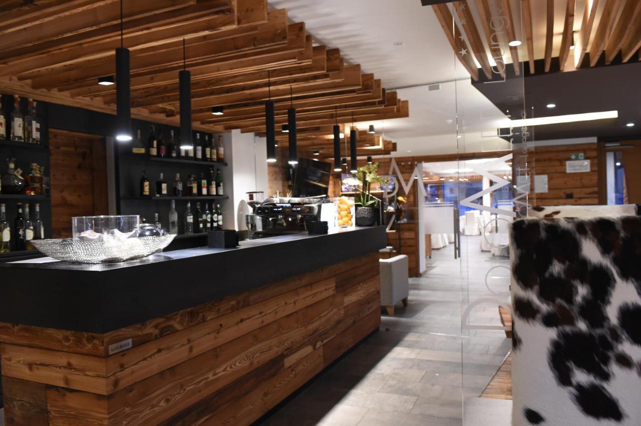 Dolomeet Boutique Hotel Pinzolo Ngoại thất bức ảnh