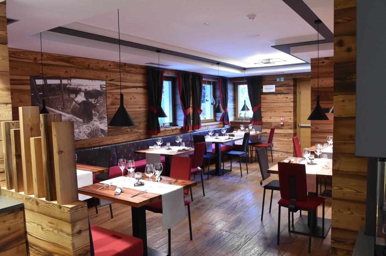 Dolomeet Boutique Hotel Pinzolo Ngoại thất bức ảnh