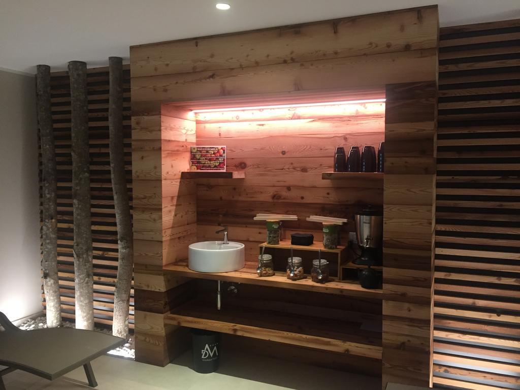 Dolomeet Boutique Hotel Pinzolo Ngoại thất bức ảnh