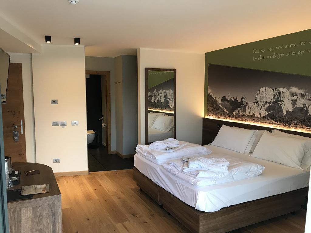 Dolomeet Boutique Hotel Pinzolo Ngoại thất bức ảnh