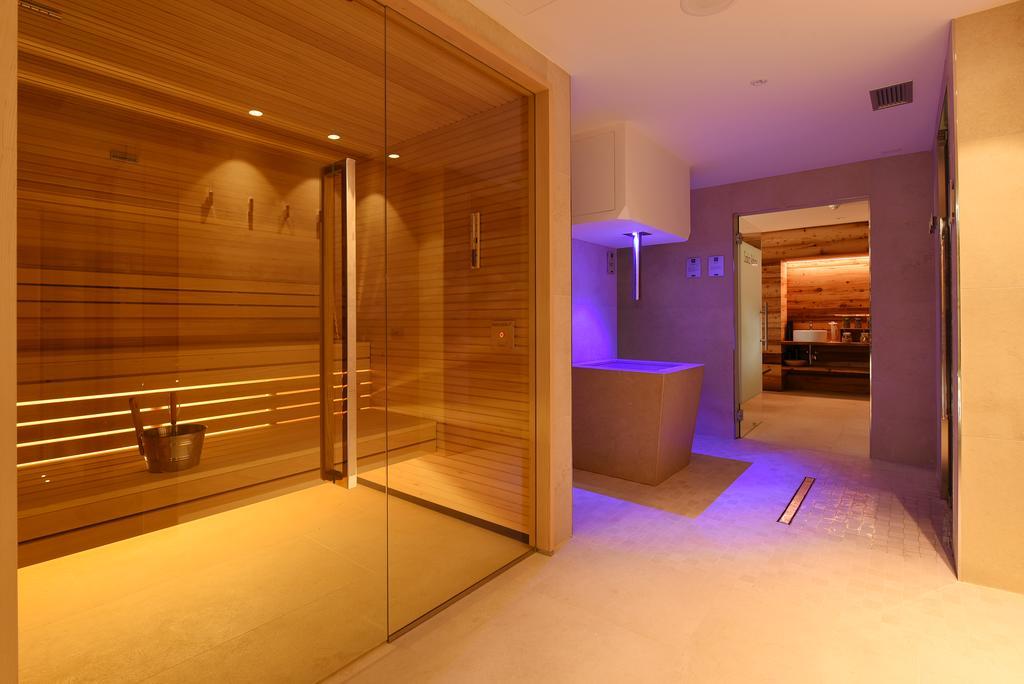 Dolomeet Boutique Hotel Pinzolo Ngoại thất bức ảnh