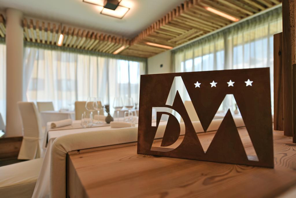 Dolomeet Boutique Hotel Pinzolo Ngoại thất bức ảnh