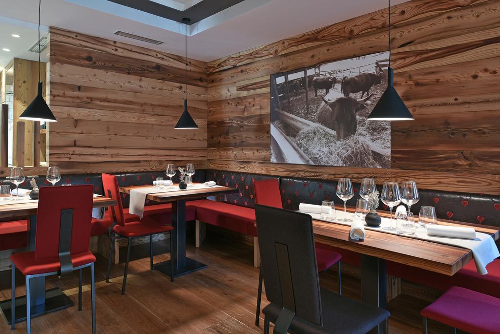 Dolomeet Boutique Hotel Pinzolo Ngoại thất bức ảnh