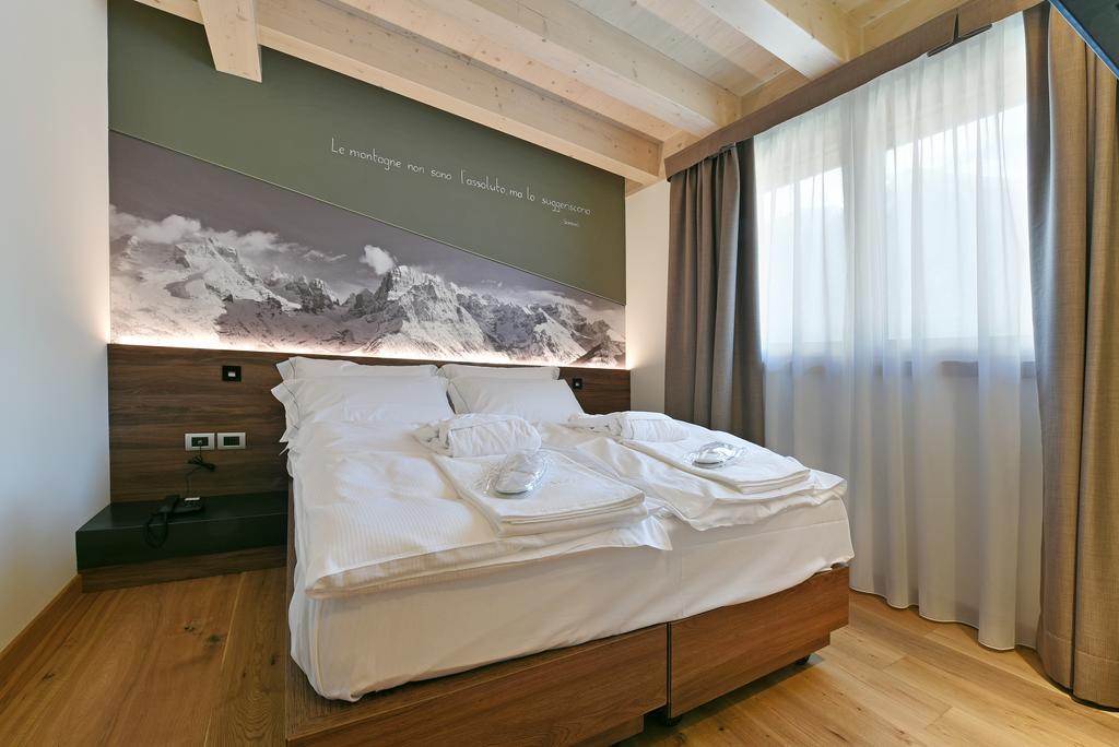Dolomeet Boutique Hotel Pinzolo Ngoại thất bức ảnh