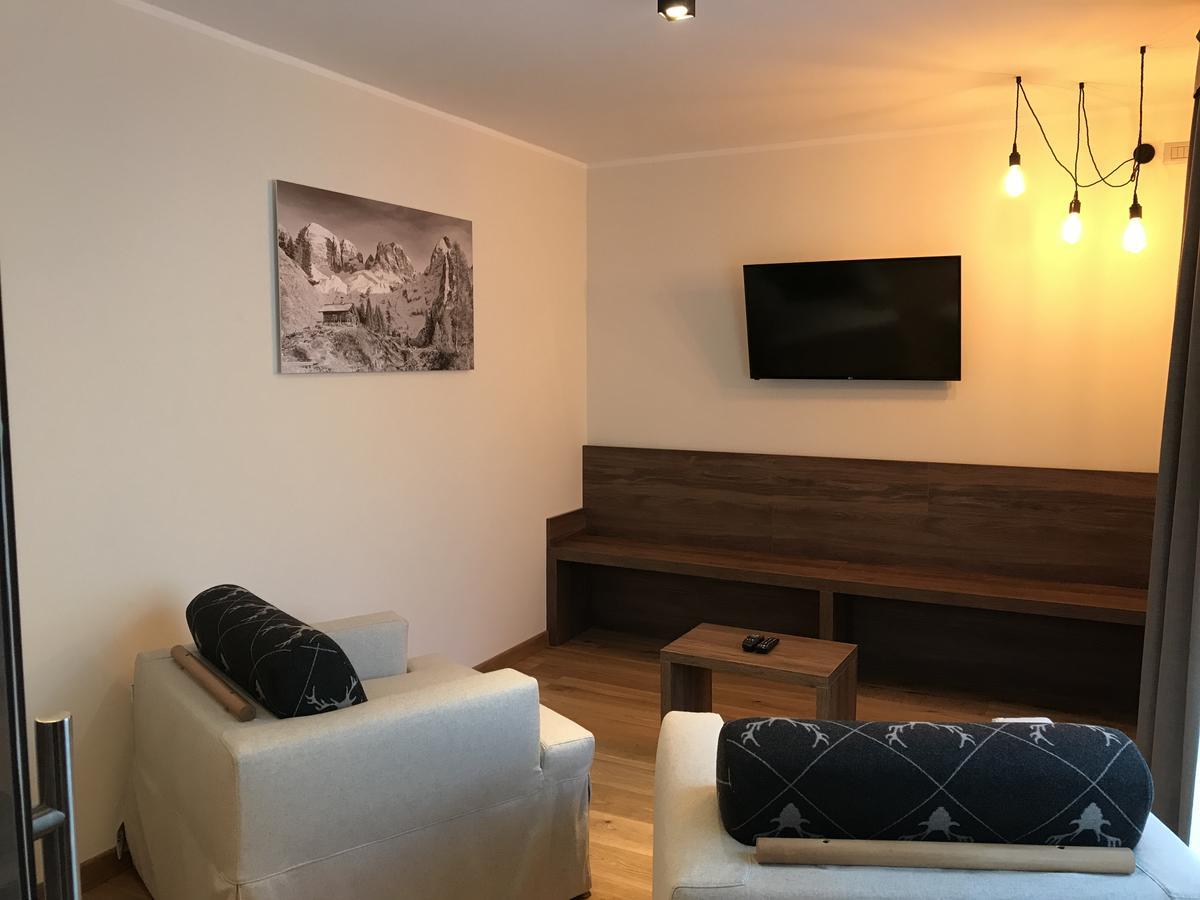 Dolomeet Boutique Hotel Pinzolo Ngoại thất bức ảnh